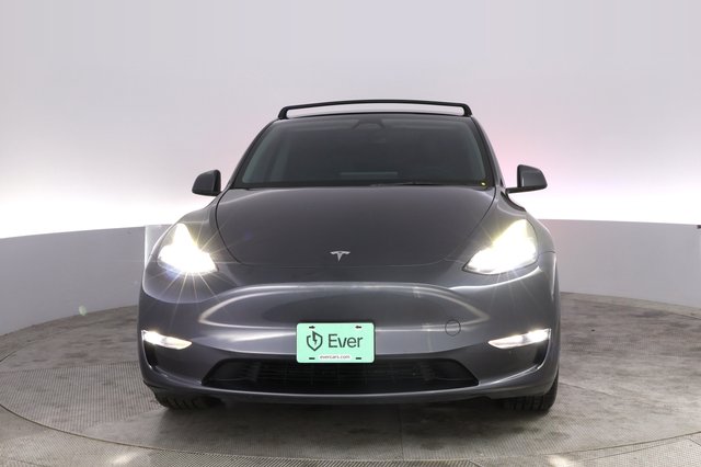 2023 Tesla Model Y — photo 9 of 26