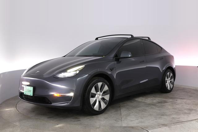 2023 Tesla Model Y — VIN 7SAYGAEE7PF926208