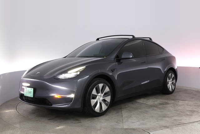 2023 Tesla Model Y — VIN 7SAYGAEE7PF926208