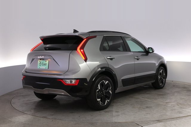 2023 Kia Niro EV — photo 2 of 34