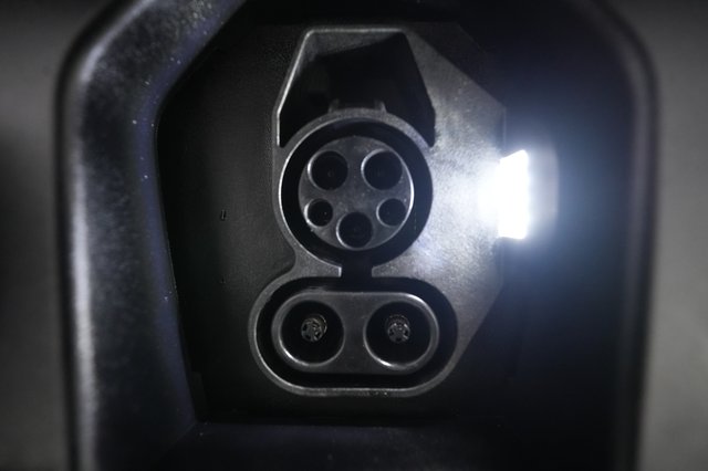 2023 Kia Niro EV — photo 8 of 34