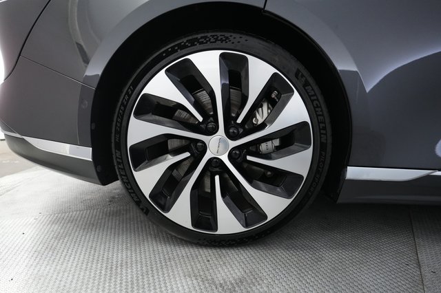 2023 Lucid Air — photo 16 of 26
