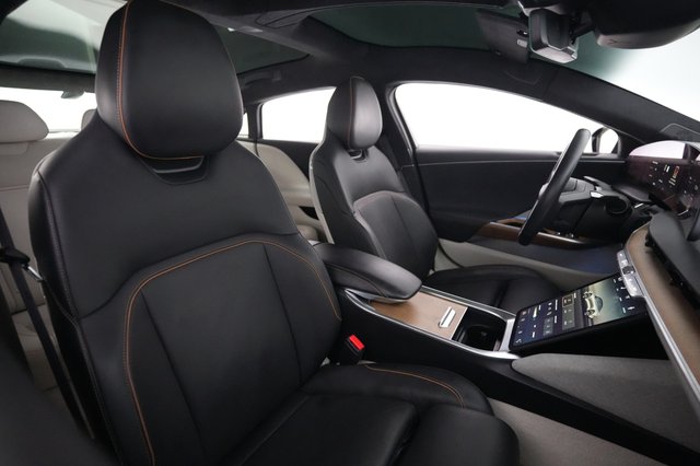 2023 Lucid Air — photo 18 of 26