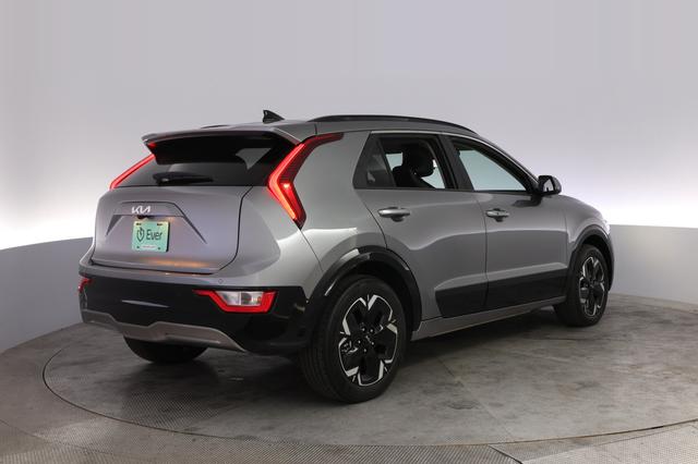 2024 Kia Niro EV — photo 2 of 31