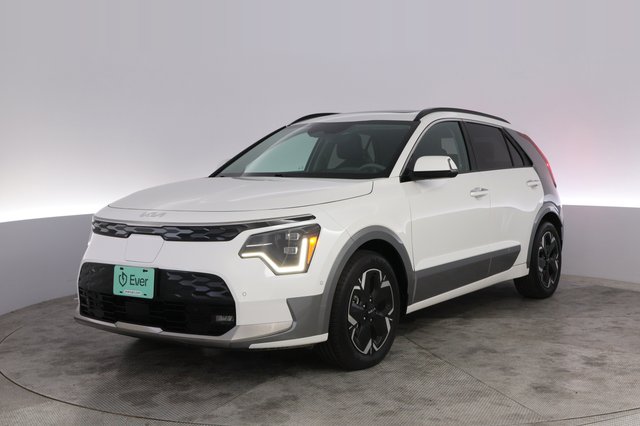 2024 Kia Niro EV — VIN KNDCT3L12R5085594