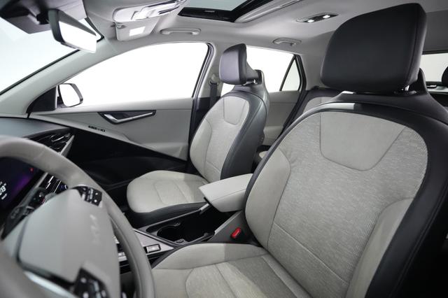 2024 Kia Niro EV — photo 3 of 25
