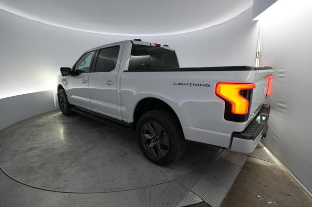 2024 Ford F-150 Lightning — photo 2 of 16