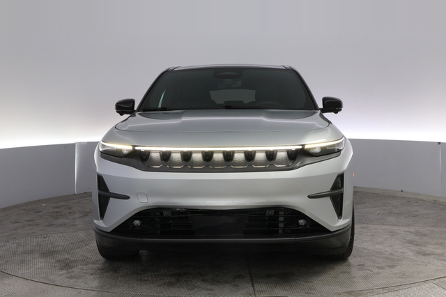 2024 Jeep Wagoneer S
