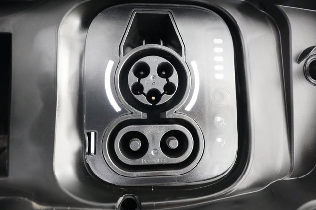 2024 Jeep Wagoneer S — photo 8 of 25