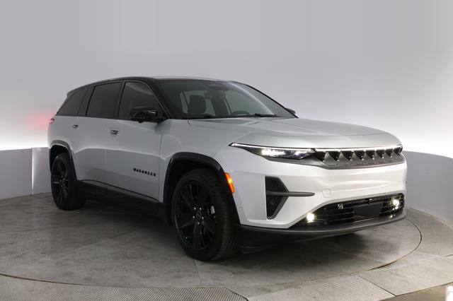 2024 Jeep Wagoneer S — photo 10 of 25