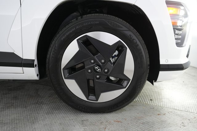 2024 Hyundai Kona Electric — photo 16 of 23
