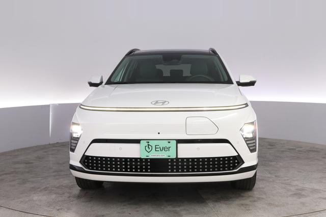 2024 Hyundai Kona Electric — photo 9 of 23