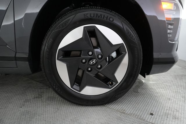 2024 Hyundai Kona Electric — photo 16 of 26
