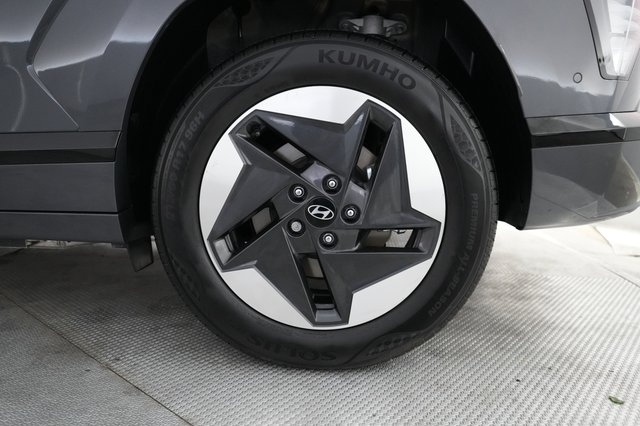 2024 Hyundai Kona Electric — photo 7 of 26