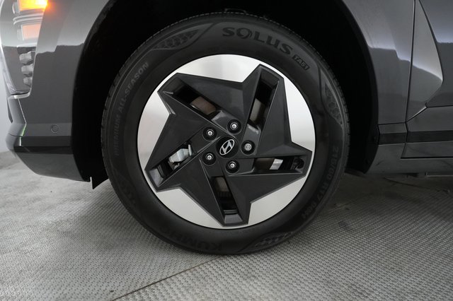 2024 Hyundai Kona Electric — photo 15 of 26