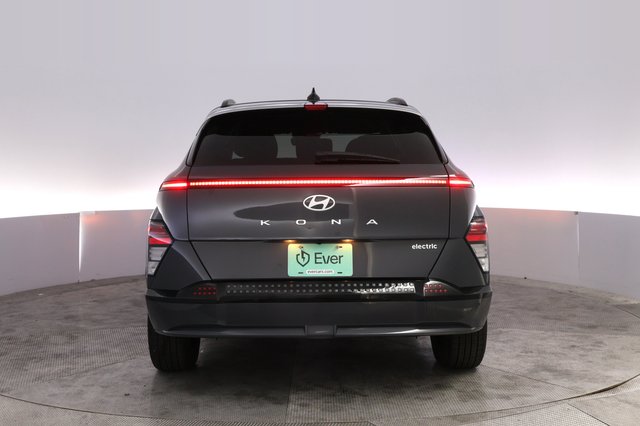 2024 Hyundai Kona Electric — photo 12 of 26