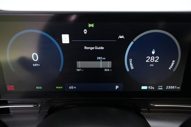 2024 Hyundai Kona Electric — photo 5 of 26
