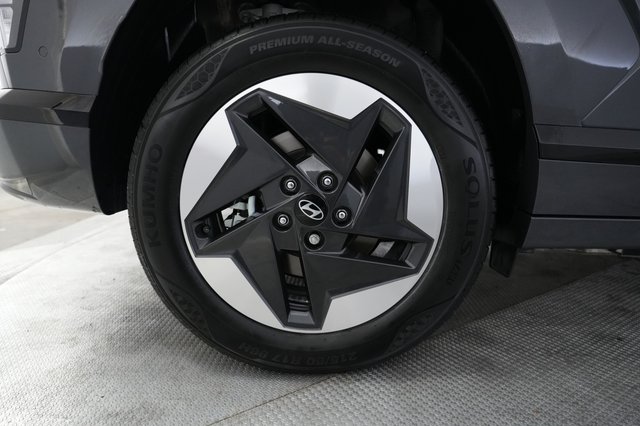 2024 Hyundai Kona Electric — photo 17 of 26