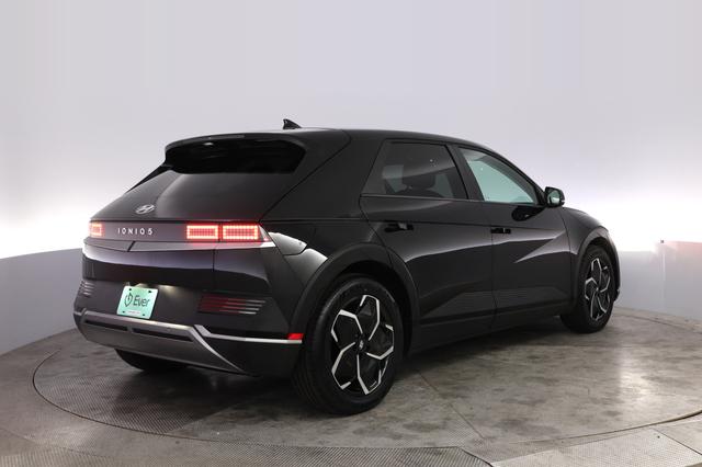 2024 Hyundai IONIQ 5 — photo 2 of 23