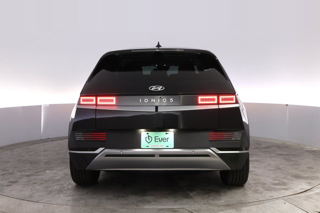 2024 Hyundai IONIQ 5 — photo 12 of 23