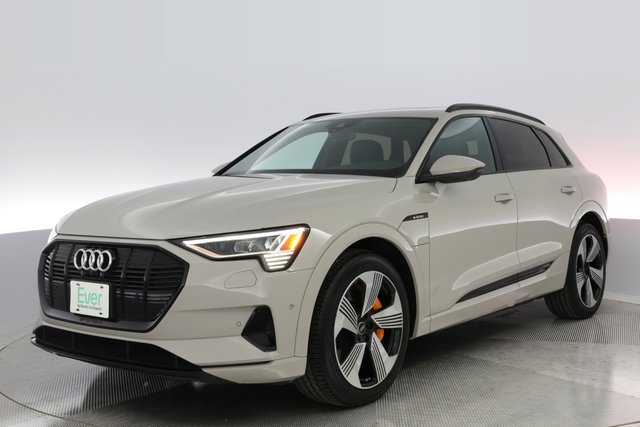 2022 Audi e-tron — VIN WA1LAAGEXNB011482