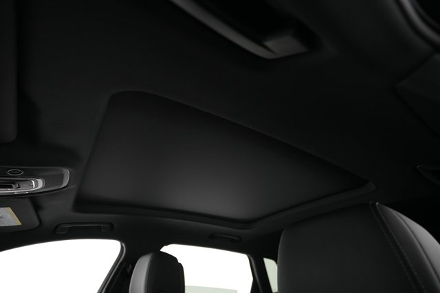2022 Audi e-tron — photo 18 of 20