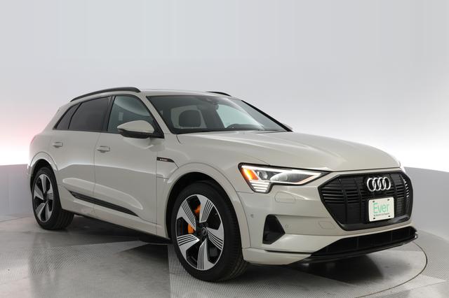 2022 Audi e-tron — photo 4 of 20