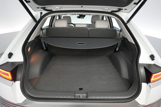 2024 Hyundai IONIQ 5 — photo 6 of 24