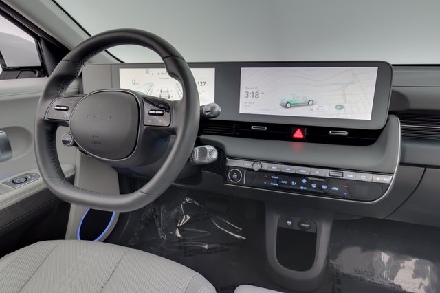2024 Hyundai IONIQ 5 — photo 20 of 24
