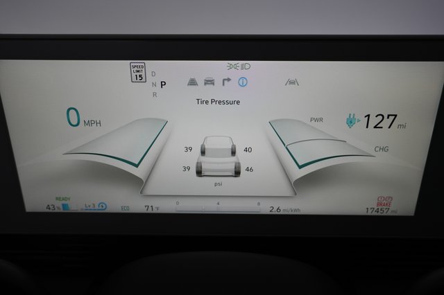 2024 Hyundai IONIQ 5 — photo 5 of 24
