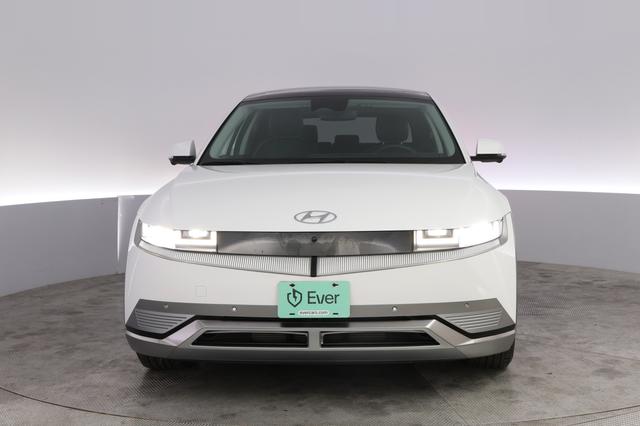 2024 Hyundai IONIQ 5 — photo 9 of 22