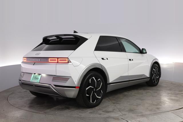 2024 Hyundai IONIQ 5 — photo 2 of 22