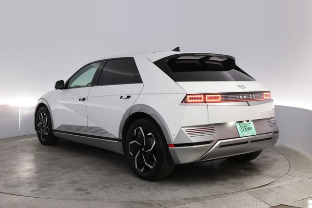 2024 Hyundai IONIQ 5 — photo 13 of 22