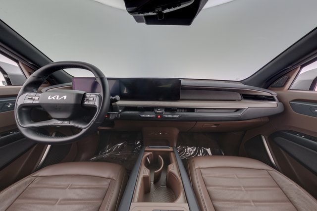 2024 Kia EV9 — photo 23 of 26