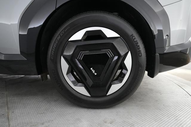 2024 Kia EV9 — photo 7 of 26
