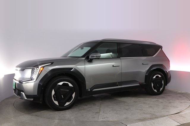 2024 Kia EV9 — photo 14 of 26