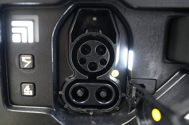 2024 Kia EV9 — photo 8 of 26