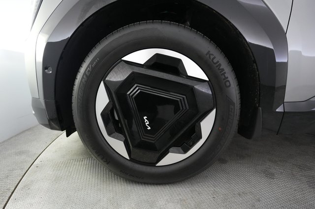 2024 Kia EV9 — photo 15 of 26
