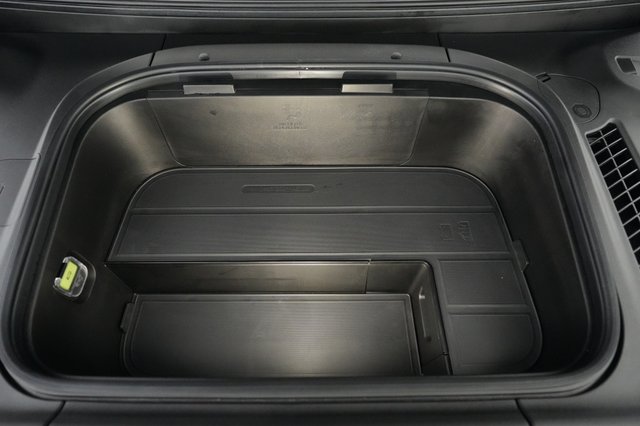 2024 Kia EV9 — photo 22 of 28