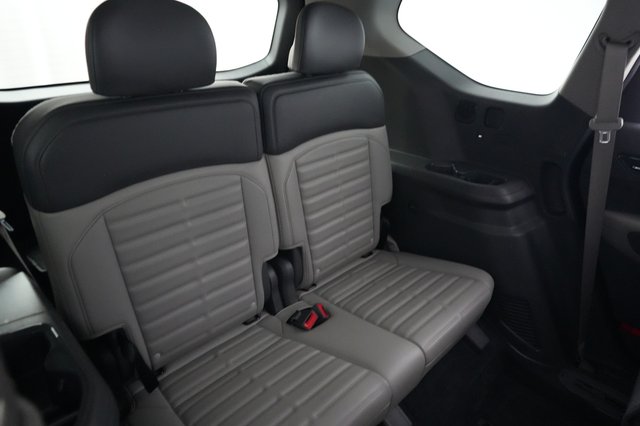 2024 Kia EV9 — photo 21 of 28