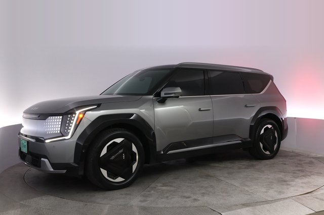 2024 Kia EV9 — photo 14 of 28