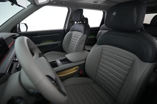 2024 Kia EV9 — photo 3 of 28
