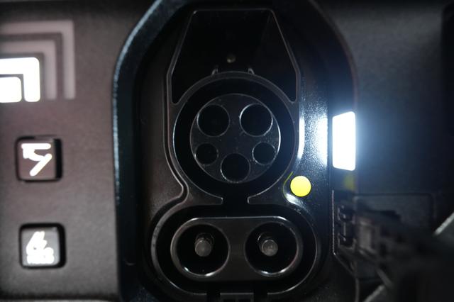 2024 Kia EV9 — photo 8 of 28