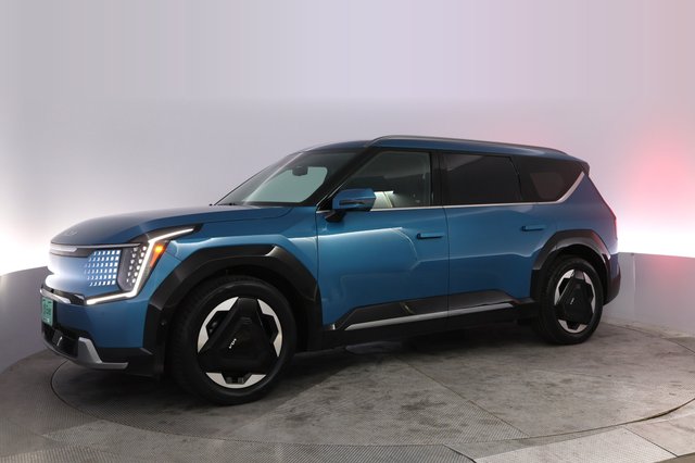 2024 Kia EV9 — photo 14 of 26