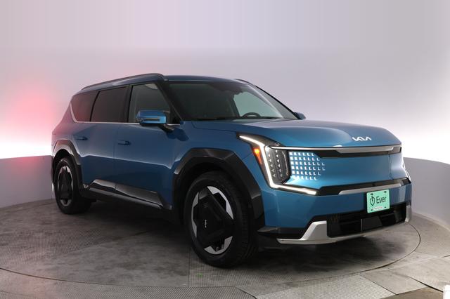 2024 Kia EV9 — photo 10 of 26