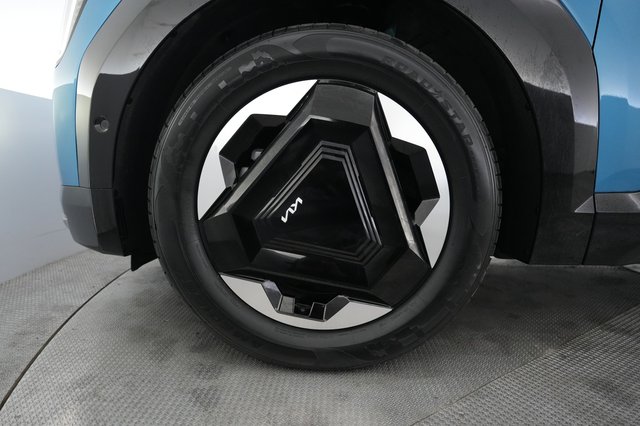 2024 Kia EV9 — photo 7 of 26