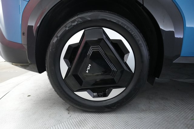 2024 Kia EV9 — photo 17 of 26