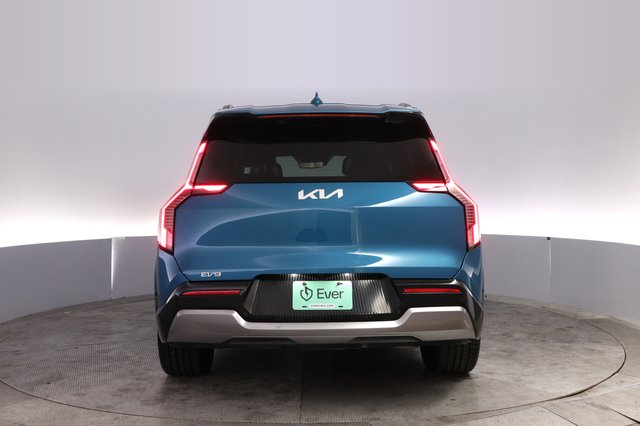2024 Kia EV9 — photo 12 of 26
