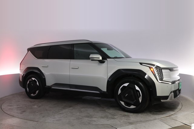 2024 Kia EV9 — photo 11 of 28