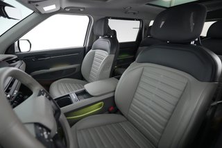 2024 Kia EV9 — photo 3 of 28